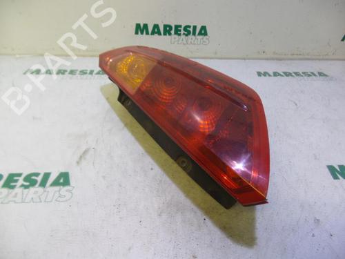 Used Right taillight FIAT GRANDE PUNTO (199_) 1.3 D Multijet (75 hp) 31501237