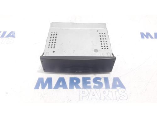 Used Display monitor RENAULT ESPACE IV (JK0/1_) 2.0 (JK0A, JK1D, JK0N) (170 hp) 31475432