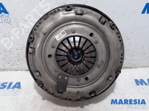 Used Flywheel RENAULT TRAFIC III Van (FG_) 1.6 dCi 140 (FGMA, FGMC) (140 hp) 31427975