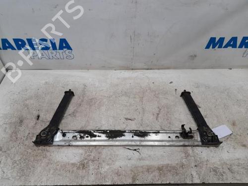 Used Crossmember RENAULT MEGANE III Hatchback (BZ0/1_, B3_) 1.5 dCi (106 hp) 31486651