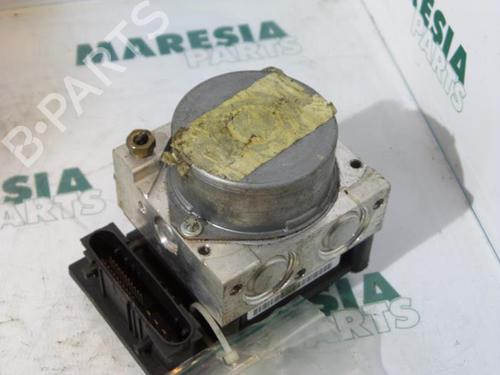 Used ABS pump RENAULT SCÉNIC II (JM0/1_) 1.5 dCi (JM1E, JM16) (106 hp) 31396044