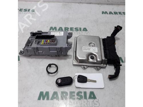 Used Engine control unit (ECU) FIAT 500 (312_) 0.9 (312AXG1A, 312.AXG11) (86 hp) 31397677