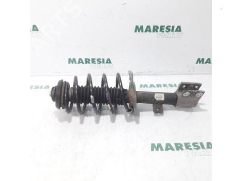 Used Right front shock absorber Right front shock absorber 31415933 31415933