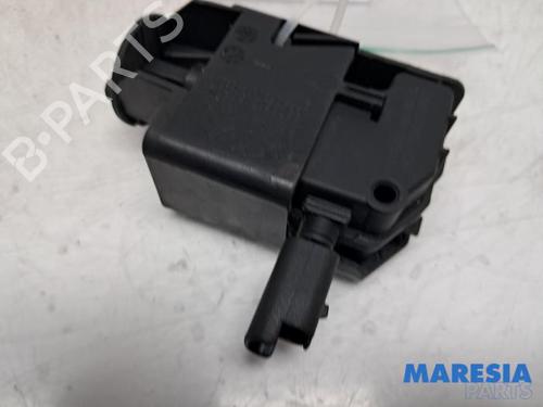 fuel-door-actuator-citroen-c4-grand-picasso-ii-da_-de_-2013-31495486 main image