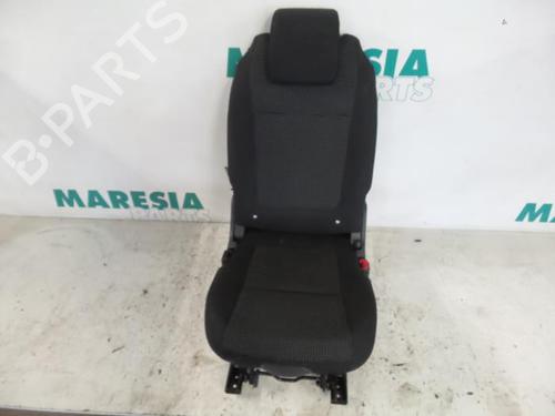 Sæde sæt PEUGEOT 5008 (0U_, 0E_) 1.6 16V (120 hp) 31486708