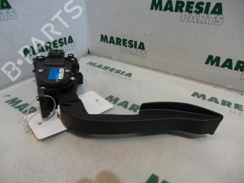 electronic-module-renault-twingo-ii-cn0_-2007-31462393 main image