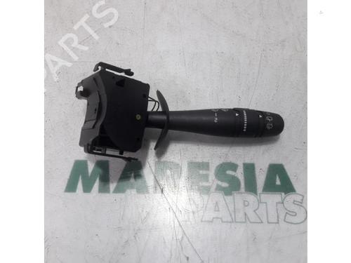 Used Steering column stalk RENAULT TWINGO II (CN0_) 1.2 16V (CN04, CN0B) (75 hp) 31523931