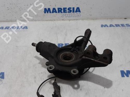 Used Left front steering knuckle PEUGEOT 5008 (0U_, 0E_) 1.6 16V (156 hp) 31424777