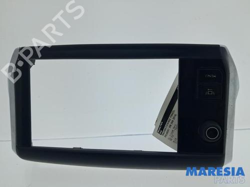 BP32197345I30 main image