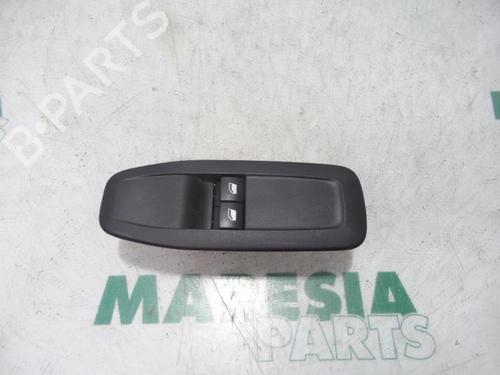 Used Switch PEUGEOT 208 I (CA_, CC_) 1.0 VTi (68 hp) 31533860