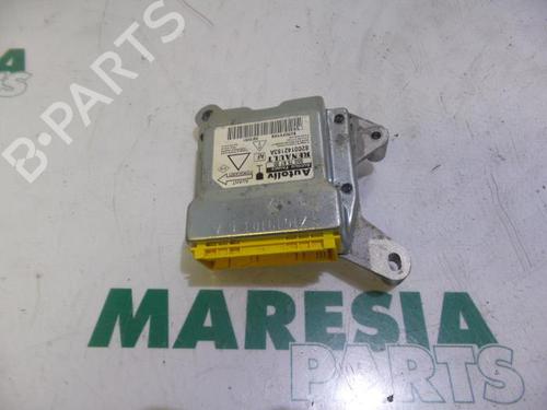 ecu-airbags-renault-laguna-ii-bg01_-2001-2002-2003-2004-2005-2006-2007-31463032 main image