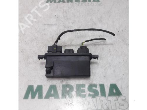 Used Lights ECU RENAULT CLIO III Grandtour (KR0/1_) 1.6 16V (KR0B) (112 hp) 31498272