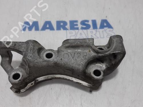 Used Gearbox mount PEUGEOT 308 SW II (LC_, LJ_, LR_, LX_, L4_) 1.6 BlueHDi 120 (120 hp) 31383411