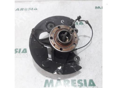 Used Right front steering knuckle CITROËN C4 Grand Picasso II (DA_, DE_) 1.6 HDi / BlueHDi 115 (115 hp) 31484569