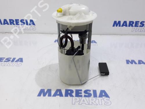 Used Fuel pump FIAT 500 (312_) 1.2 (312AXA1A) (69 hp) 31524282