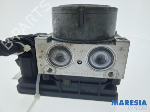 Used ABS pump ABS pump RENAULT MEGANE IV Grandtour (K9A/M/N_) 1.3 TCe 140 (K9NB) (140 hp) 32749395 32749395