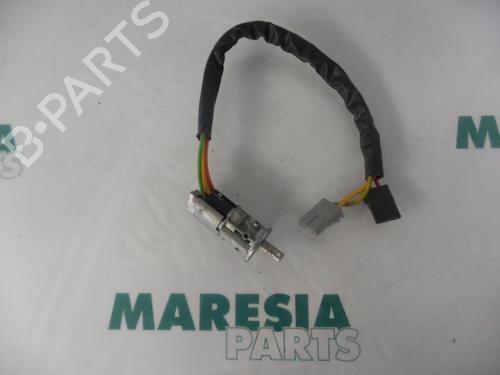 Used Ignition barrel RENAULT KANGOO Express (FC0/1_) 1.5 dCi (FC07, FC1R) (65 hp) 31493004