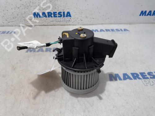 Used Heater blower motor FIAT 500 (312_) 1.2 (312AXA1A) (69 hp) 31452576