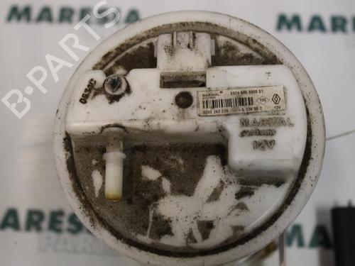 Used Fuel pump RENAULT CLIO III (BR0/1, CR0/1) 1.4 16V (98 hp) 31417077