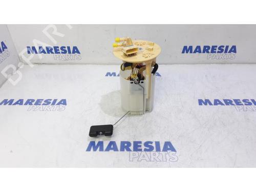 Used Fuel pump RENAULT MEGANE IV Grandtour (K9A/M/N_) 1.5 dCi 110 (110 hp) 31512642