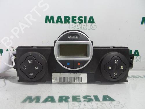 Used Climate control RENAULT SCÉNIC II (JM0/1_) 2.0 (JM05, JM0U, JM1N, JM1U, JM2V) (135 hp) 31407065