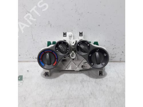 Used Climate control Climate control FIAT PANDA (169_) 1.3 D Multijet (169.AXC1A) (70 hp) 31441901 31441901