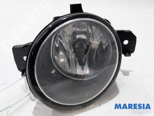 Used Right front fog light RENAULT ESPACE IV (JK0/1_) 2.0 (JK0A, JK1D, JK0N) (170 hp) 31421227