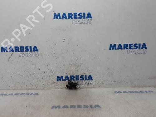 Used Mass air flow sensor CITROËN C3 II (SC_) 1.6 HDi (92 hp) 31520419
