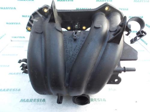 Used Injection rail CITROËN BERLINGO / BERLINGO FIRST MPV (MF_, GJK_, GFK_) 1.4 i (MFKFX, MFKFW, GJKFWB, GJKFWC, GFKFWC) (75 hp) 31439735