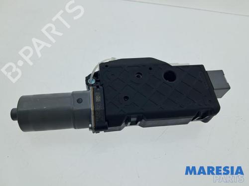 Soltagsmotor Soltagsmotor RENAULT CAPTUR II (HF_) TCe 160 (HFN1) (158 hp) 39932870 39932870
