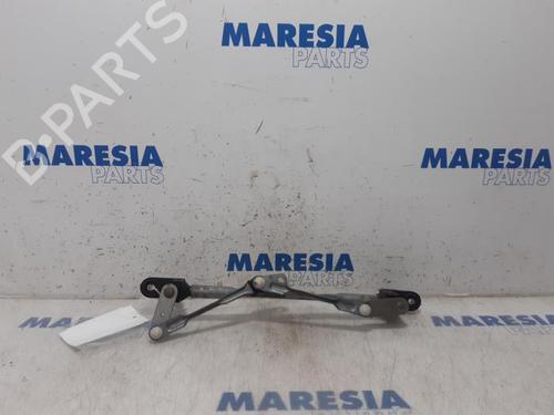 Used Front wipers mechanism FIAT 500 (312_) 1.4 (312AXC1B, 312CXC1B) (100 hp) 31390661