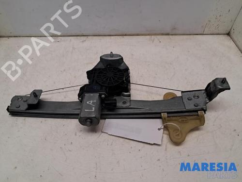 Rudehejsemekanisme venstre bagtil RENAULT CAPTUR I (J5_, H5_) 1.5 dCi 90 (J5N4, J5M5, J5MW, J5M6, J5AL, J5AJ) (90 hp) 31429321