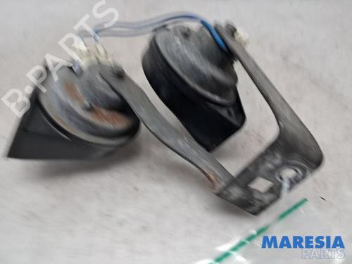 Toeter PEUGEOT 308 SW II (LC_, LJ_, LR_, LX_, L4_) 1.2 THP 130 (131 hp) 31487102