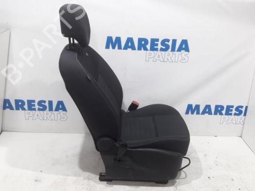 Right front seat RENAULT SCÉNIC III (JZ0/1_) 1.2 TCe (JZ16) | BP31468056C16