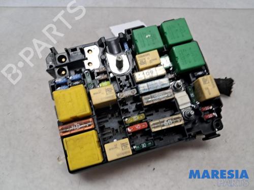 Used Fuse box PEUGEOT 2008 I (CU_) 1.6 VTi (120 hp) 31535437
