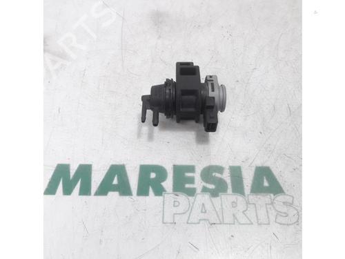 electronic-sensor-renault-megane-iii-grandtour-kz01-2008-2009-2010-2011-2012-2013-2014-2015-2016-31471015 main image