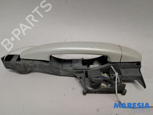 hjre-fortil-udvendigt-handtag-peugeot-2008-i-cu_-2013-31517933 main image