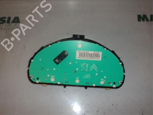 Used Instrument cluster PEUGEOT 1007 (KM_) 1.6 16V (109 hp) 31514799
