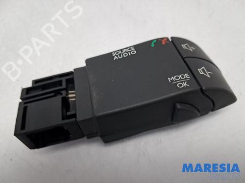 switch-renault-clio-iv-bh_-2012-2013-2014-2015-2016-2017-2018-2019-2020-2021-31403154 main image