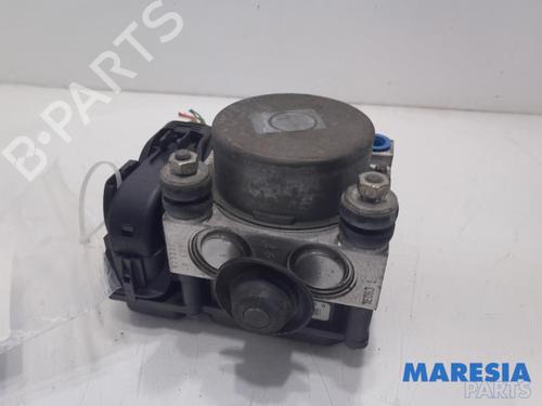 Used ABS pump FIAT 500 (312_) 1.2 (312AXA1A) (69 hp) 31443539