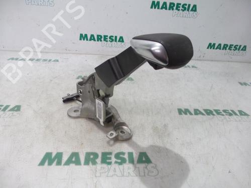 håndbremse PEUGEOT 2008 I (CU_) 1.2 VTi (82 hp) 31458877