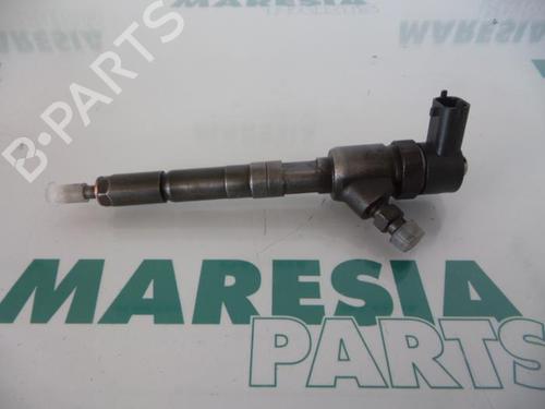 Used Injector FIAT FIORINO Box Body/MPV (225_) 1.3 D Multijet (225BXD1A, 225BXB1A, 225BXB11) (75 hp) 31411695
