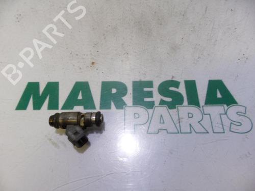 injector-renault-scenic-i-mpv-ja01_-fa0_-1999-2000-2001-2002-2003-2004-2005-2006-2007-2008-2009-2010-31418184 main image