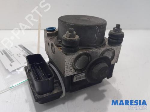 Used ABS pump FIAT 500 (312_) 1.2 (312AXA1A) (69 hp) 31396712