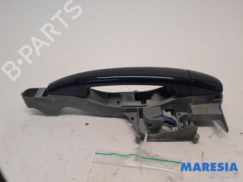 front-right-exterior-door-handle-peugeot-208-i-ca_-cc_-2012-2013-2014-2015-2016-2017-2018-2019-2020-2021-31434297 main image