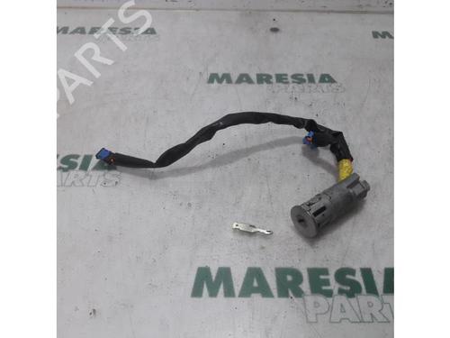 Used Ignition barrel PEUGEOT 206 Hatchback (2A/C) 1.4 16V (88 hp) 31480309