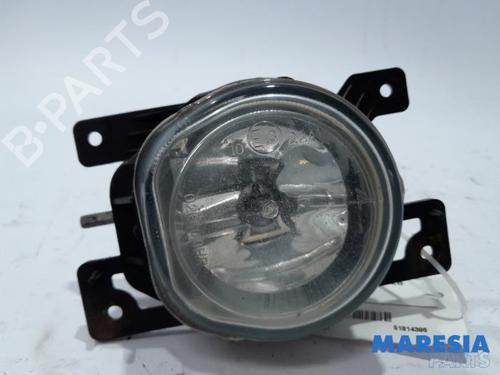 Used Right front fog light FIAT DOBLO Cargo (263_) 1.3 D Multijet (90 hp) 31469840