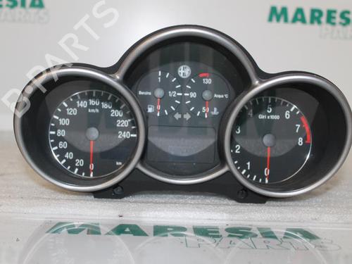 Used Instrument cluster Instrument cluster ALFA ROMEO 147 (937_) 1.6 16V T.SPARK ECO (937.AXA1A, 937.BXA1A) (105 hp) 31446825 31446825