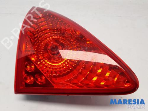 Used Left taillight PEUGEOT 3008 I MPV (0U_) 1.6 THP (156 hp) 31491814