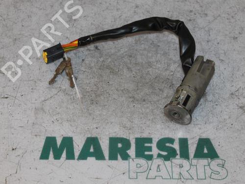 Used Ignition barrel Ignition barrel RENAULT TWINGO I (C06_) 1.2 (C066, C068) (58 hp) 31384440 31384440